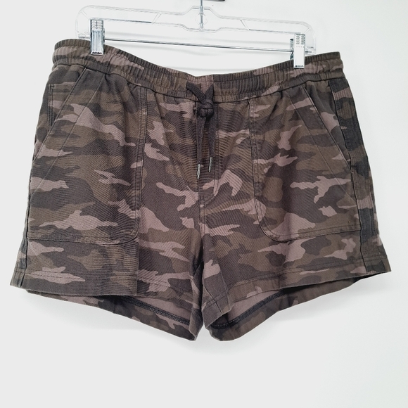 Athleta Camo‎ Farallon Short Size 14 - Picture 4 of 4